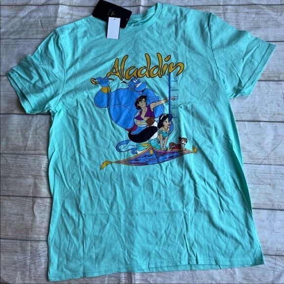 Aladdin Short Sleeve Top Size Medium NWT - Picture 5 of 6